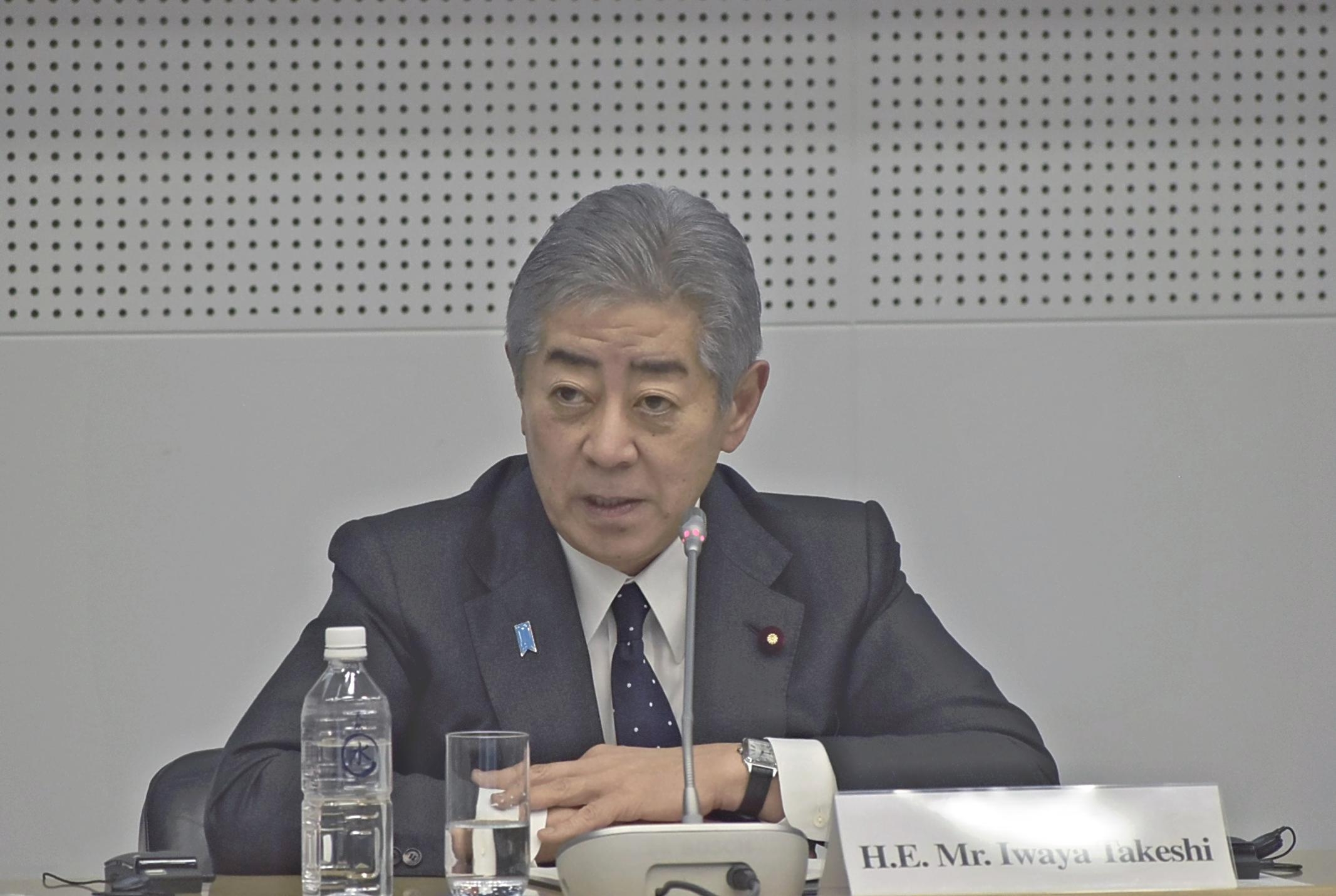 Japan Envoys Part of Delegation as Israeli Soldiers Fire ‘Warning Shots'; Iwaya Says Incident Is ‘Regrettable,' Lodges Protest