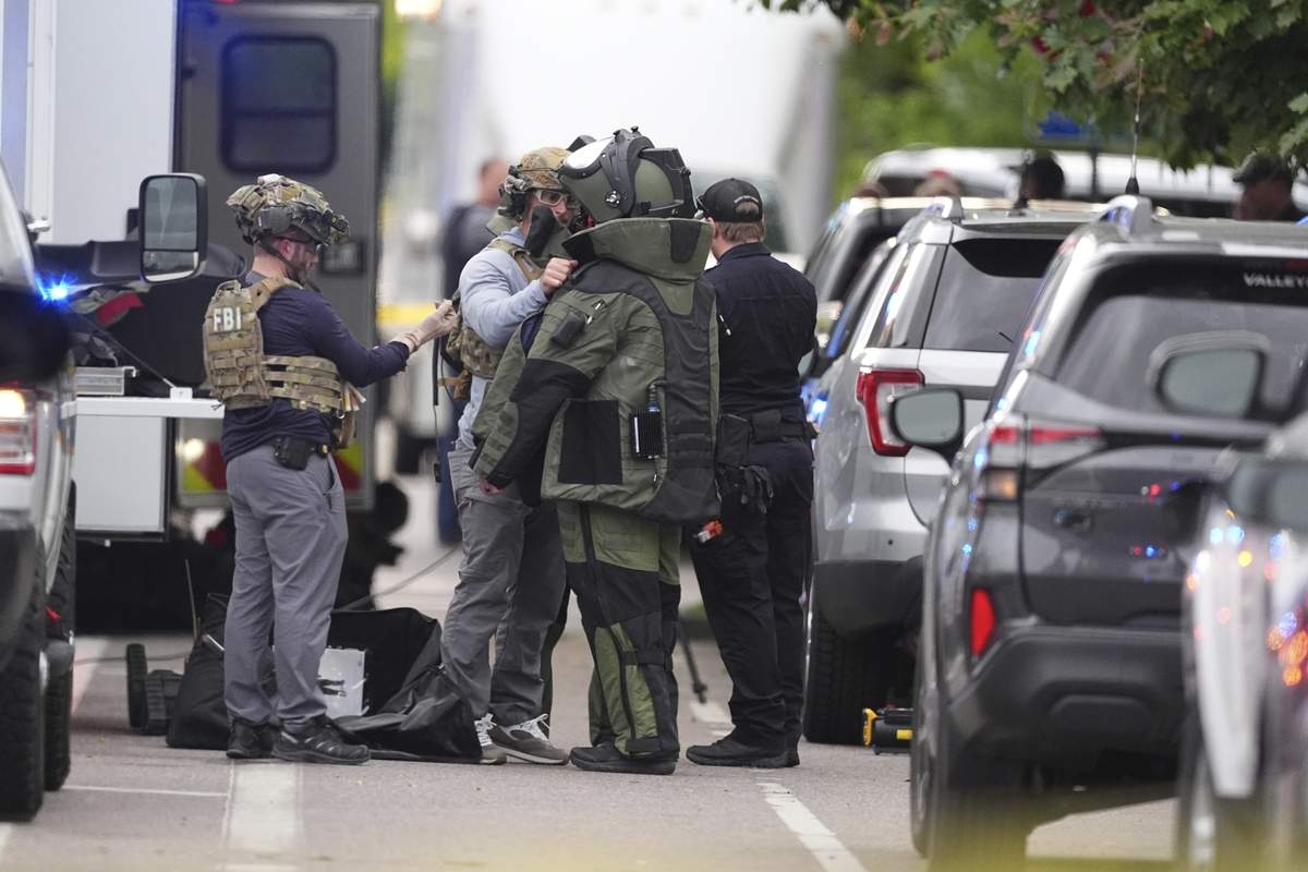 6 Injured, Possibly with Burns, in a Colorado Attack the FBI Is Investigating as Terrorism