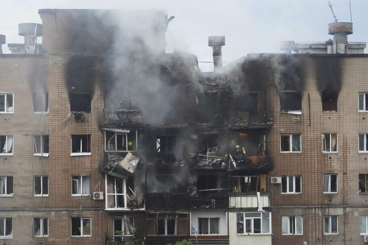 Russian Attacks on Eastern Ukrainian City of Kharkiv Kill 4, Wound More Than Two Dozen