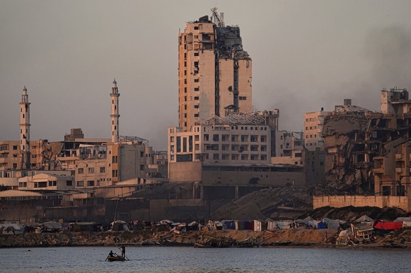 Israeli Strikes on Gaza Kill At Least 20 As War Rages on After The Opening of A New Front with Iran