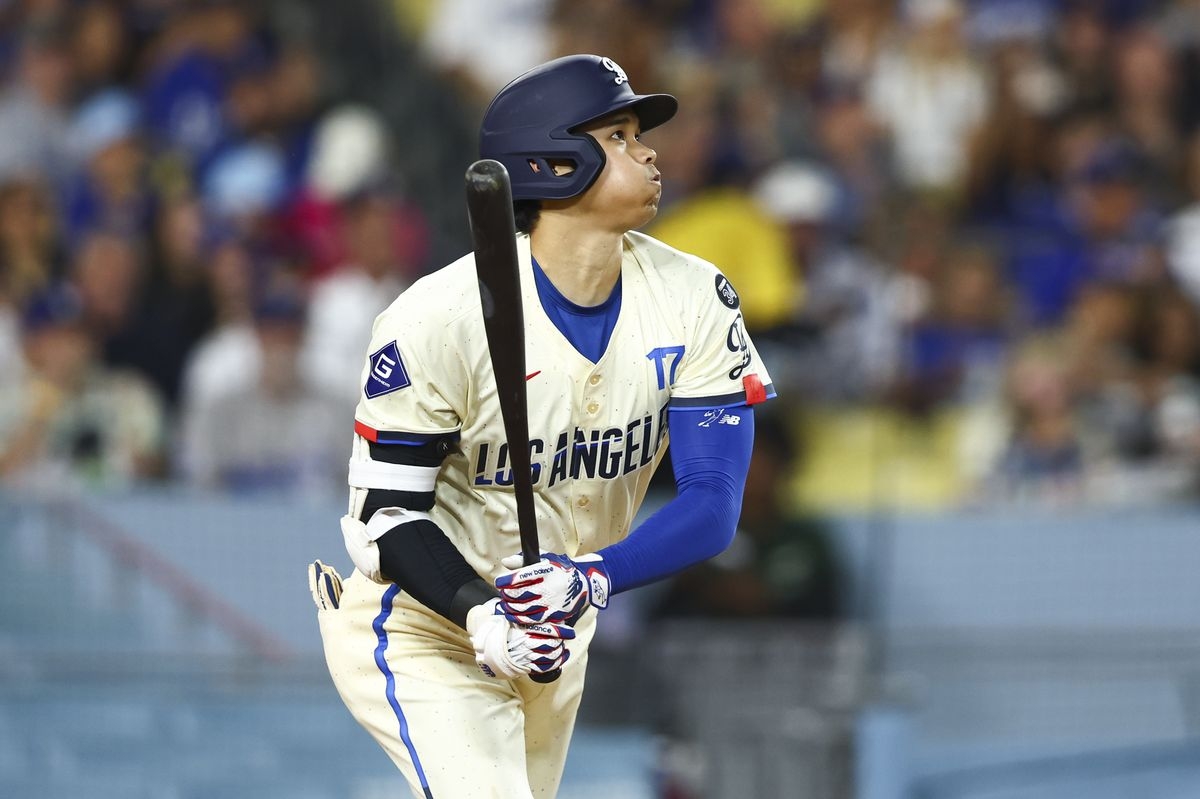 Shohei Ohtani's 2 Homers, Clayton Kershaw's 7 Sharp Innings Propel Dodgers past Giants 11-5