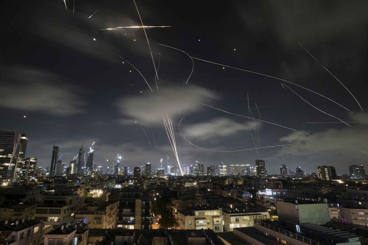 Intense Israeli Strikes Hit Tehran after Trump Demands ‘Unconditional Surrender'