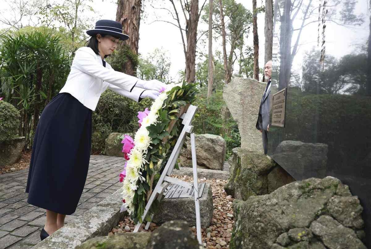 Japan's Princess Kako Places Wreath at Cenotaph for Japanese Immigrants in Sao Paulo; Cherry Blossom Tree Planted in Park by Princess