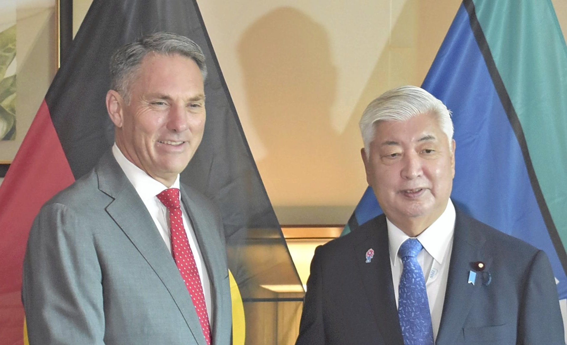 Japanese Defense Minister Calls for Enhancing Multinational Security Cooperation at Asia Security Summit in Singapore