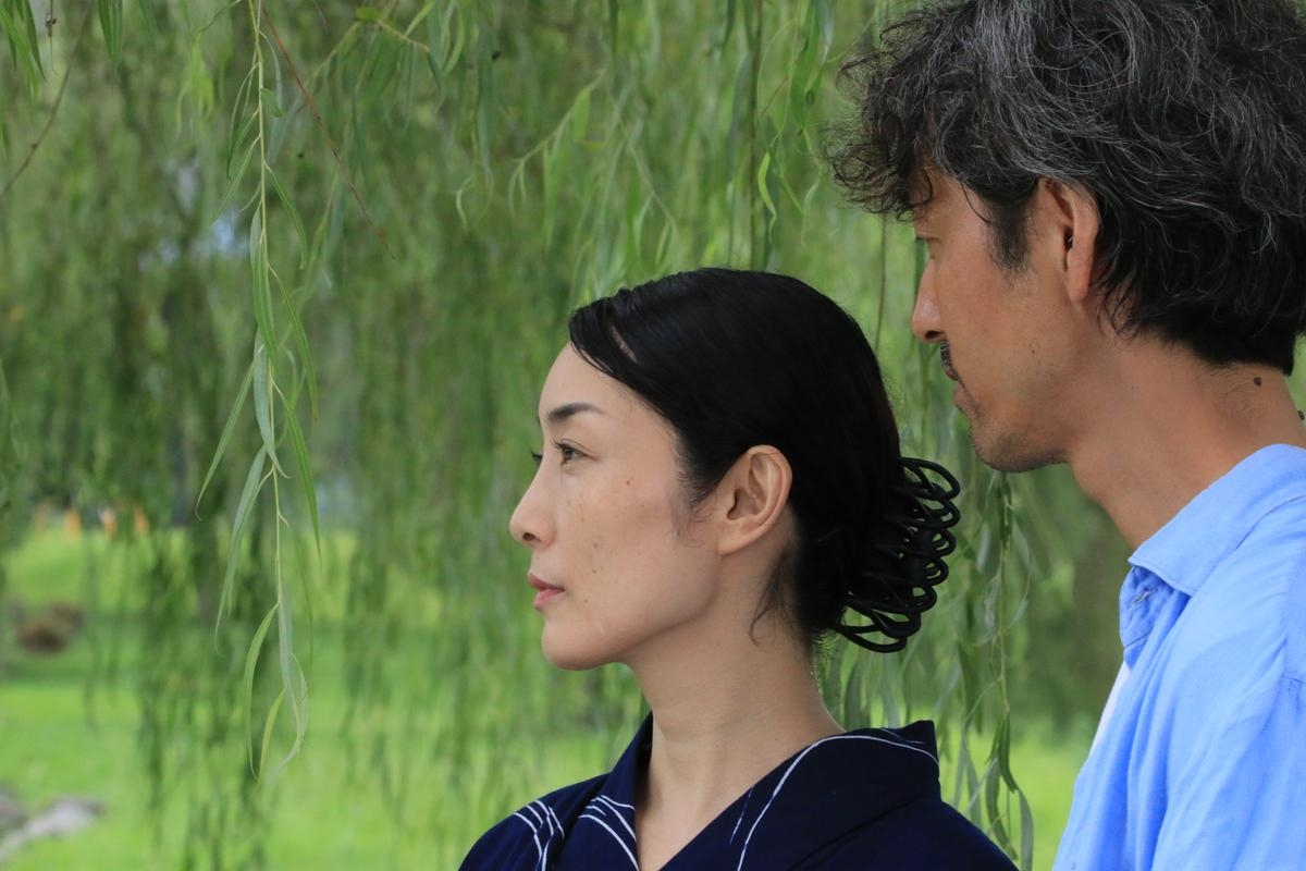 Kumamoto's Five-month-long Hit Now Playing in Tokyo; 'Boneless Lantern' Features Historical Hot Spring Town