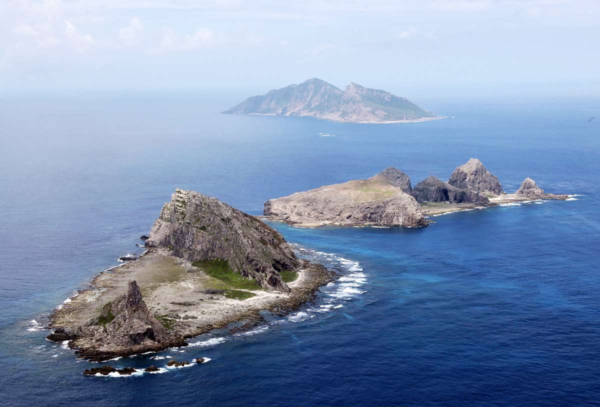 4 China Coast Guard Ships Enter Japan's Territorial Waters Off Senkakus; 1st Time since May 14