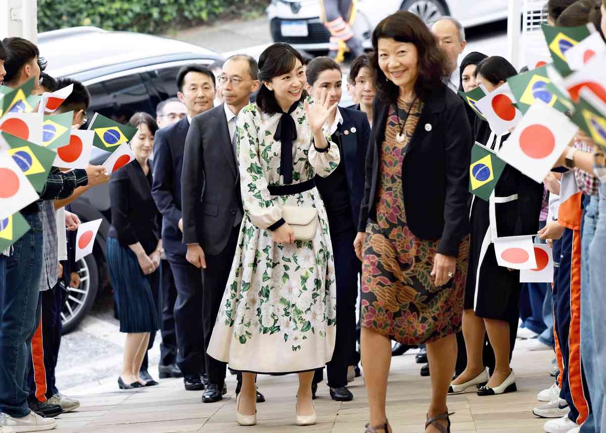 Japan's Princess Kako Visits Private School in Sao Paulo; Princess Interacts with Students, Samples Local Confectionary