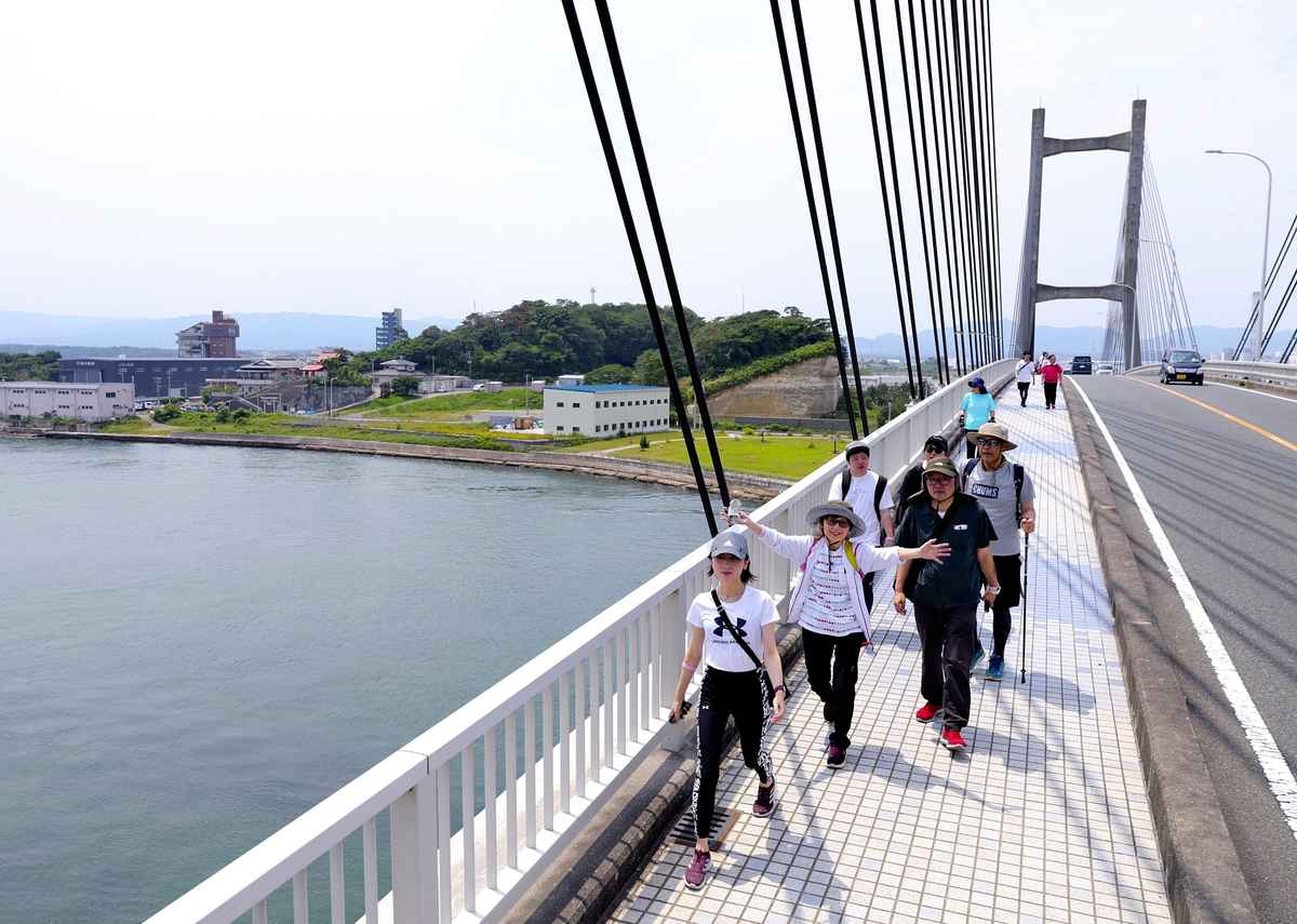 Total 559 Run Through Tohoku Region in Michinoku Coastal Trail Walk; Pokémon-Theme Event Held by Govt, Sponsors