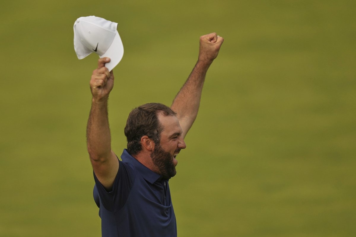 Scottie Scheffler Wins the British Open for the Third Leg of the Career Grand Slam
