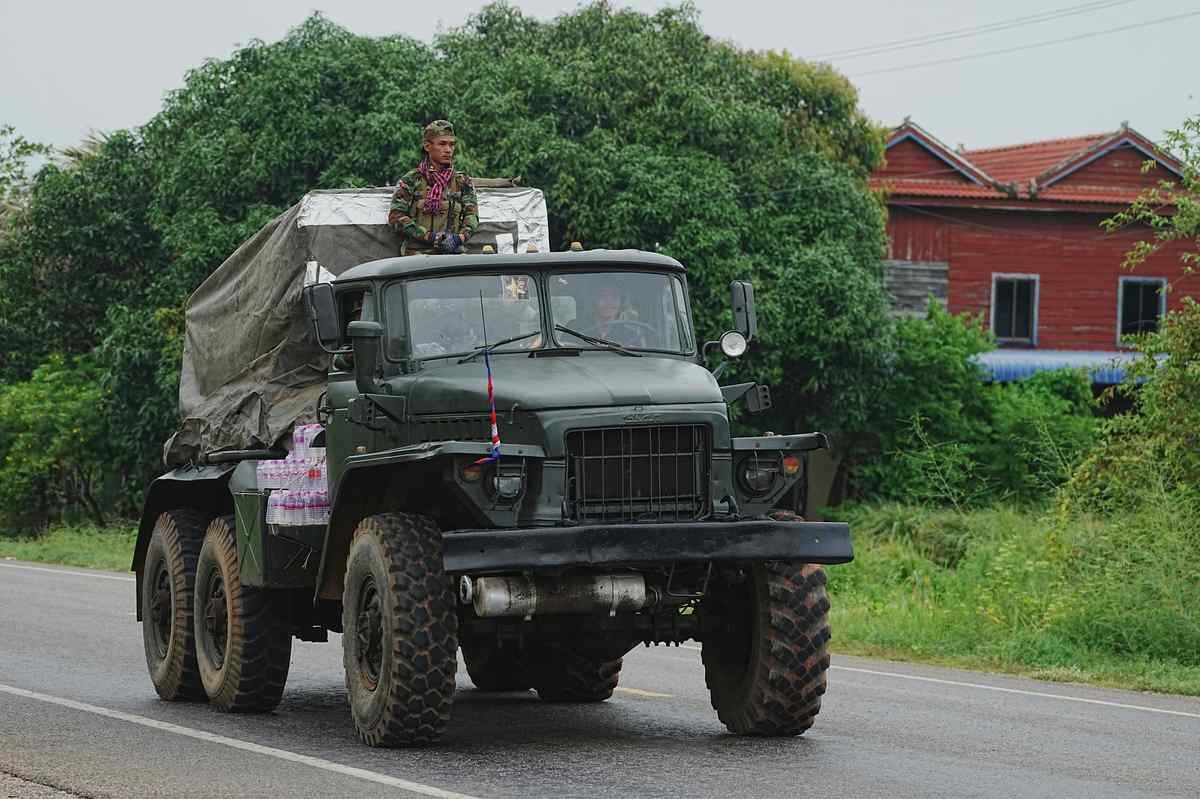 Thailand and Cambodia Agree to Ceasefire Talks after Trump Steps in, but Border Clashes Persist
