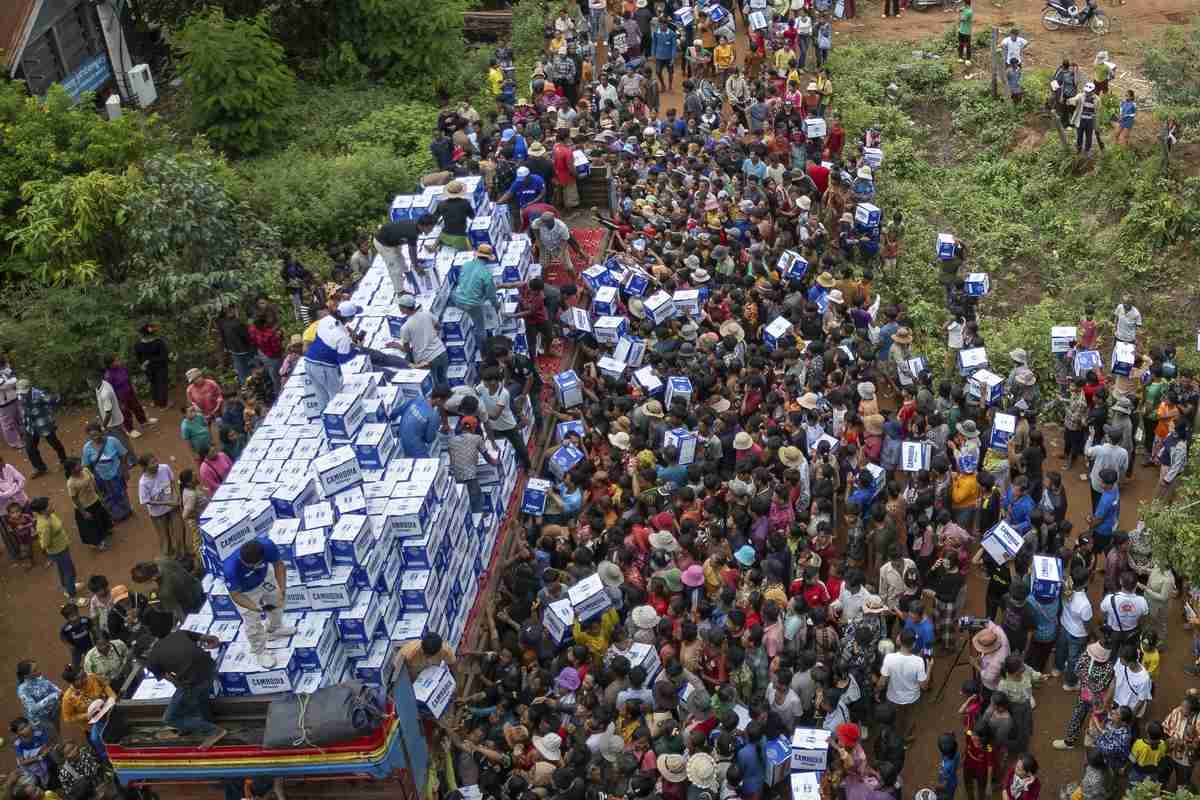 Thailand and Cambodia Trade Fresh Attacks and Accusations as Allies Call for a Ceasefire