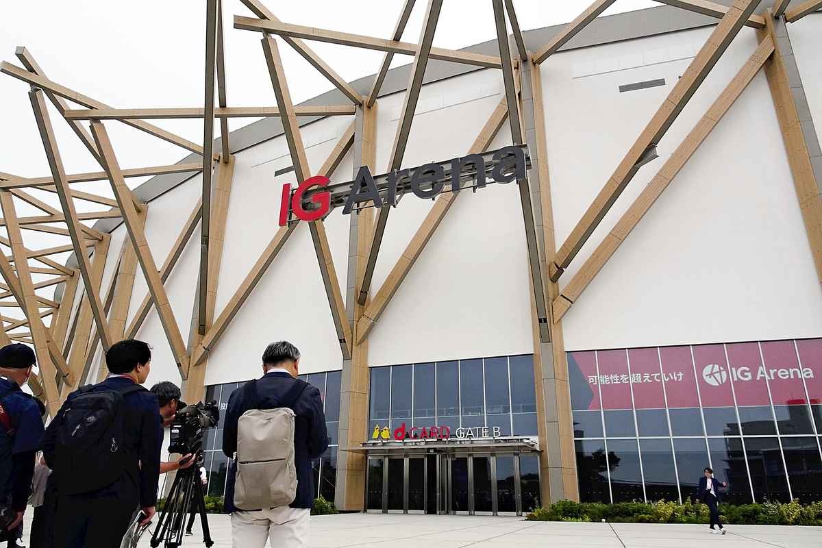 Sumo Scene / Nagoya Tourney Strides into Future in Striking New Venue