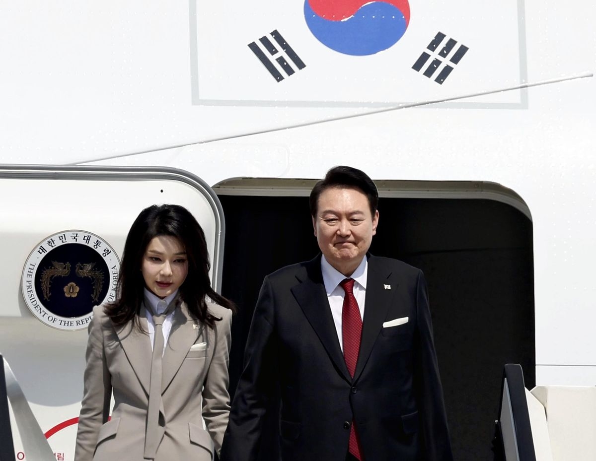 South Korean Prosecutor's Team Raids Unification Church HQ Over Yoon's Wife; Group Denies Organizational Involvement