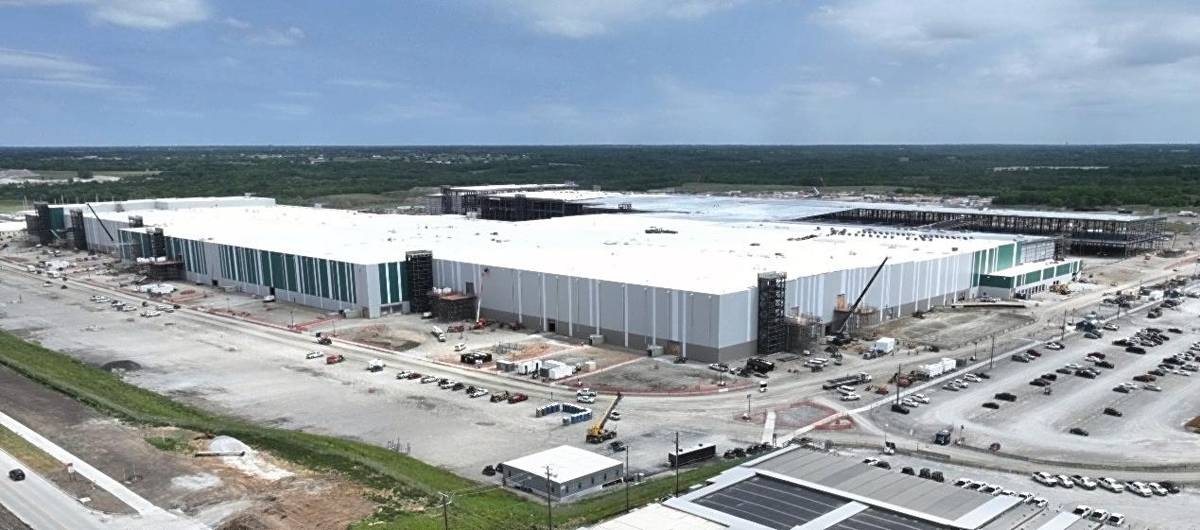 Sluggish Tesla Sales Lead Panasonic to Delay Start of EV Battery Production at New U.S. Plant
