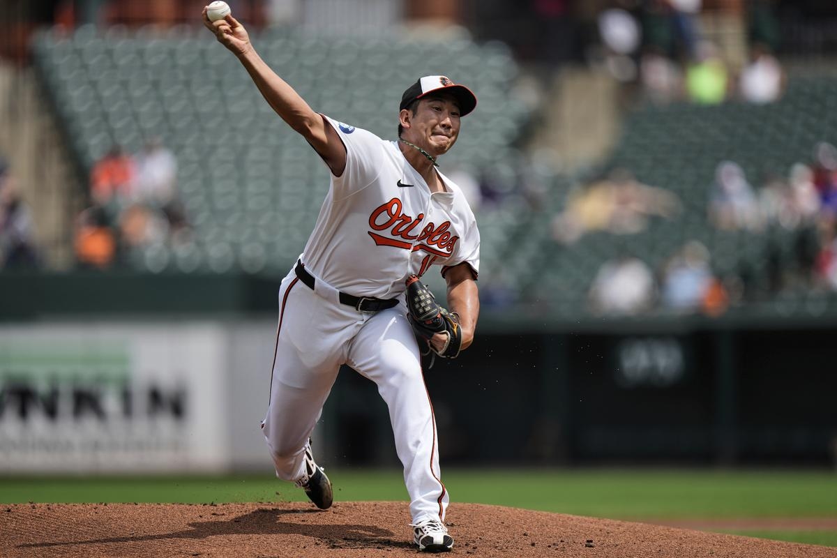Tomoyuki Sugano Earns 10th Victory as Orioles Outlast Mariners 5-3 after Long Rain Delay