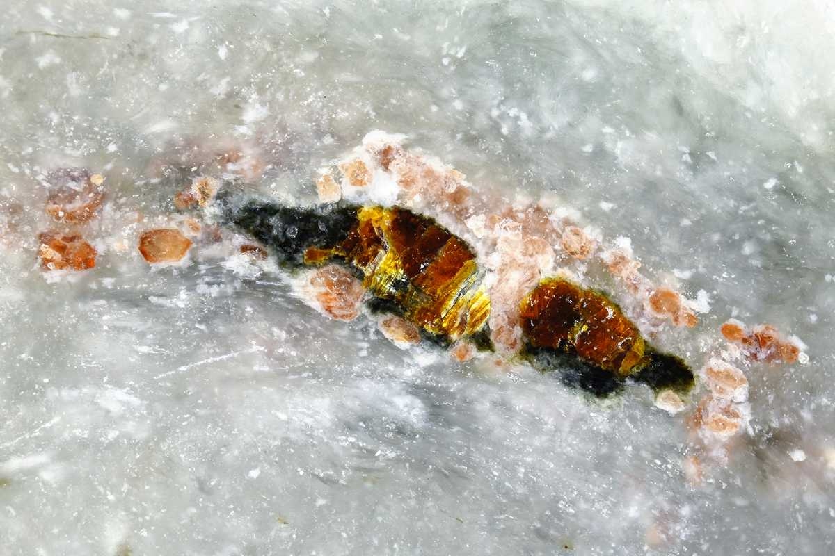 New Mineral Amaterasuite Named After Japanese Goddess; Dark Green Stone Includes Strontium, Titanium, Chlorine