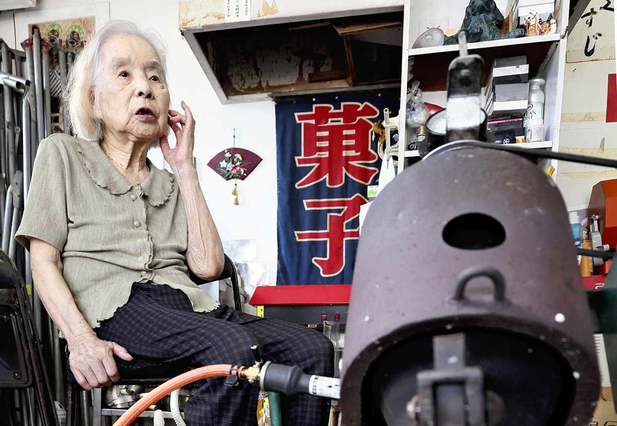 Puffed Rice Machine Invented to Feed Hungry Children; Inventor Urges Today's Young People to ‘Give It Their All'