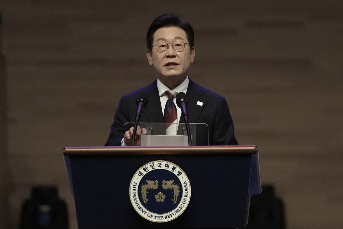 South Korea President Calls for Ties with Japan in Speech Marking Anniversary of Country's Liberation from Japanese Rule