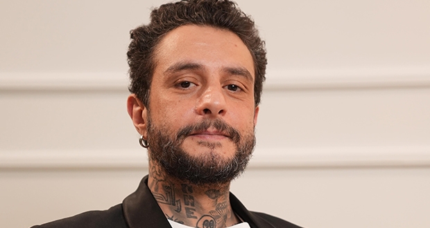 أحمد الفيشاوي يواجه منتقدي وشومه: دكتوراة فخرية في السينما