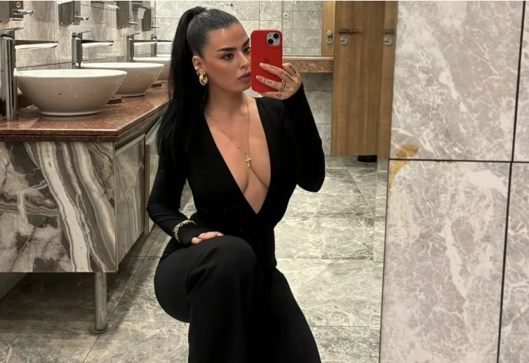 ممثلة تركية تطعن صديقتها حتى الموت