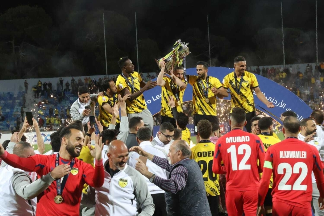 نجم الحسين يعتذر من جماهير الوحدات- صورة