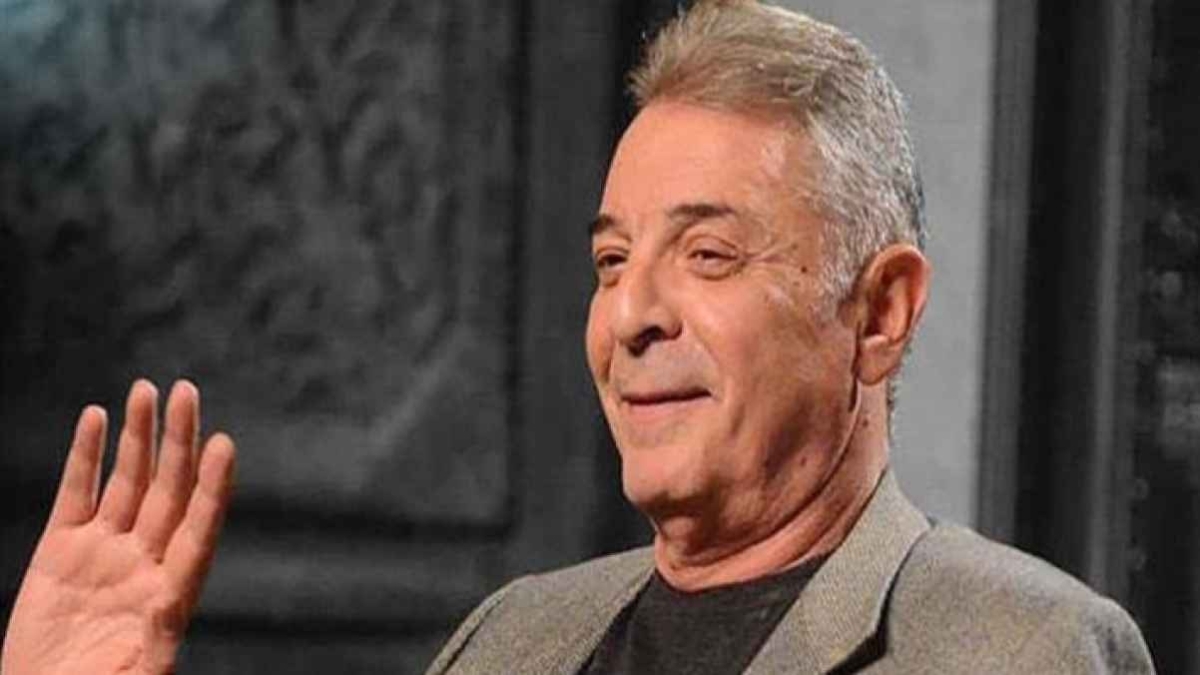 مخرج شهير يكشف رأيه في محمود حميدة (فيديو)