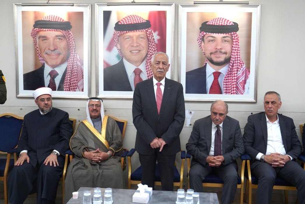 العيسوي يعزي عشيرتي الخريشا والمجالي
