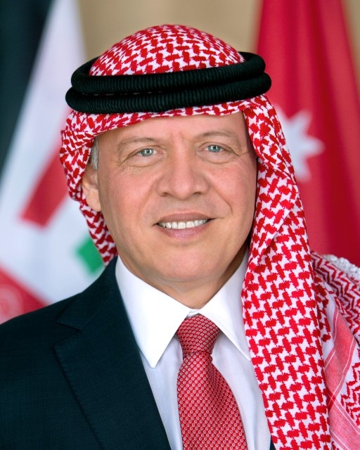 الشركة الأردنيه لإنتاج الأدويه تهنىء جلالة الملك وولي العهد بمناسبة عيد الاستقلال 79