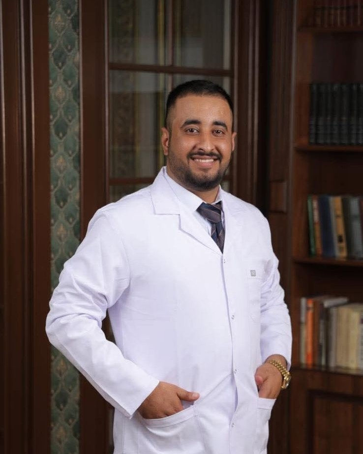 الدكتور أحمد العمرو مبارك التخرج