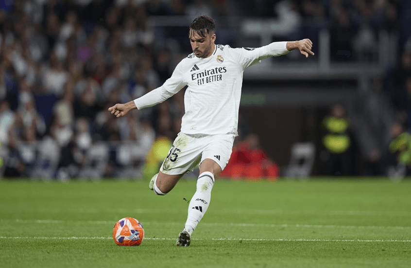 بشرط جزائي ضخم.. ريال مدريد يحصن مدافعه الواعد أسينسيو