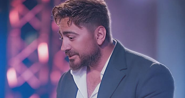 تامر حسني يتألق تحت سفح الأهرامات.. حفل جماهيري لا يُنسى