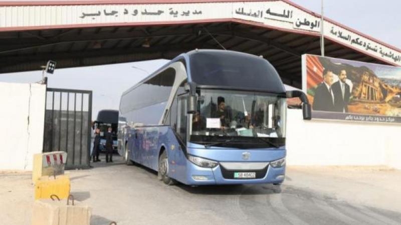 الموافقة على إعفاء حافلات سورية داخلة للأردن من بدل دعم المحروقات شريطة المعاملة بالمثل