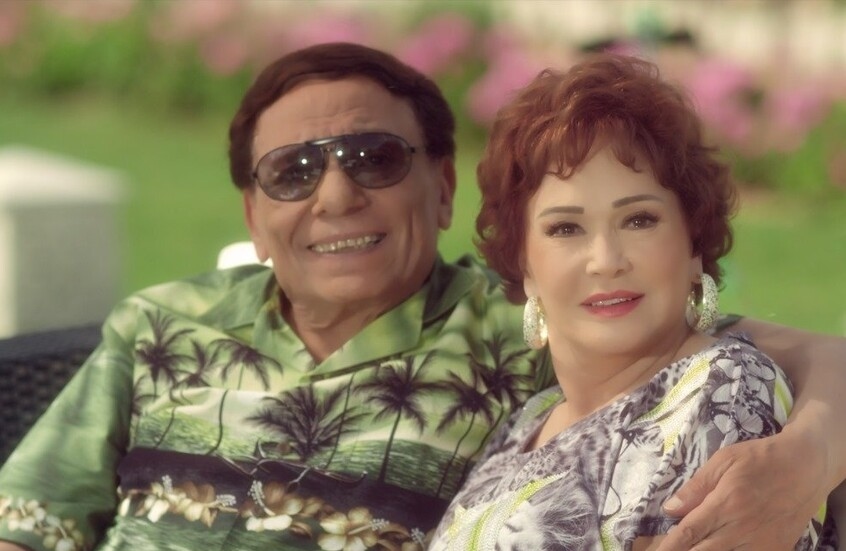 صورة مع عادل إمام تُغضب لبلبة
