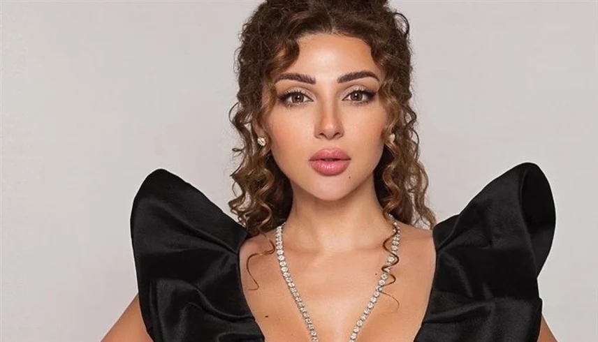 ميريام فارس على ركبتيها أمام فيروز