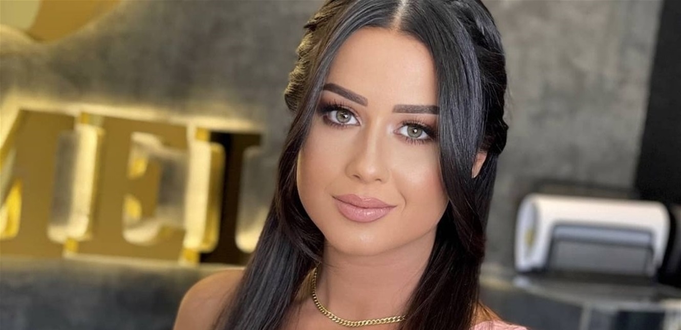 كانت متواجدة في لبنان.. نجمة سورية تتلقى خبر وفاة والدها خلال التصوير فانهارت بشكل كامل