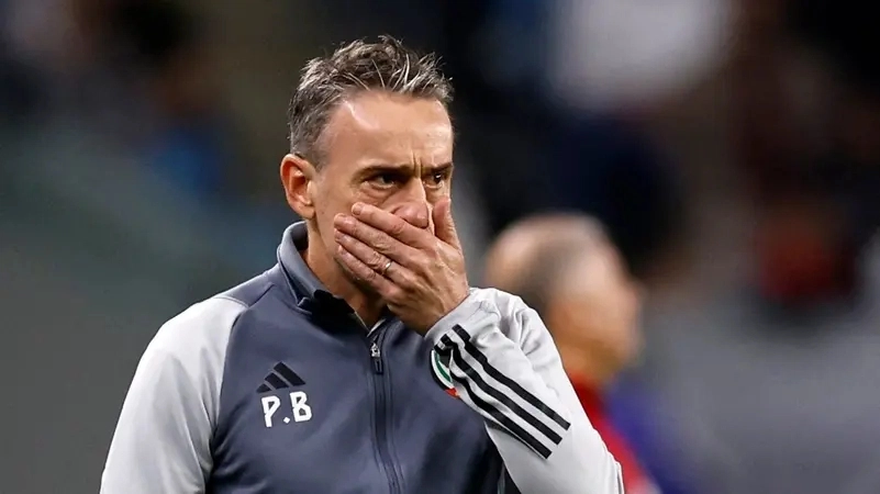 إقالة البرتغالي بينتو من تدريب منتخب الإمارات