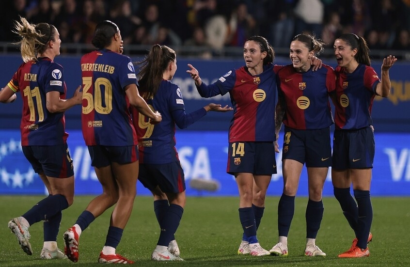 هدفان مذهلان بقدم لاعبتين من برشلونة.. فأيهما الأجمل؟