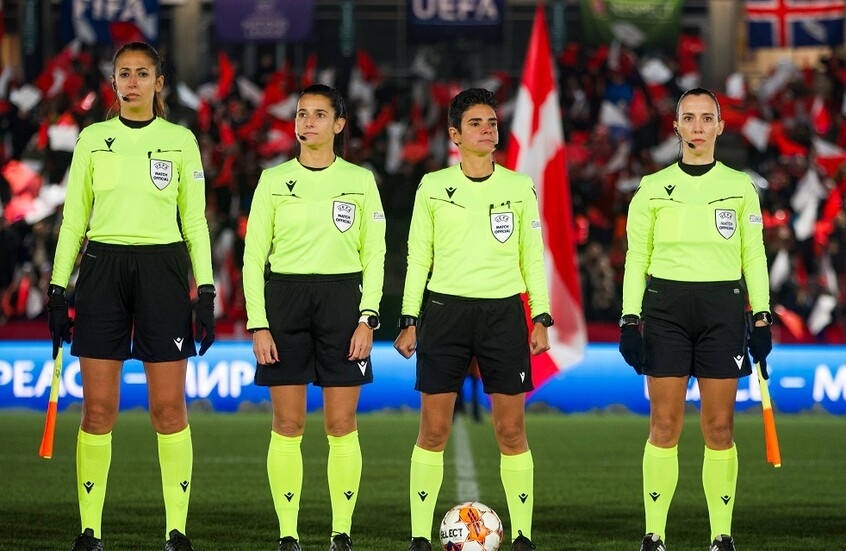 بطلة واقعة البطاقة "البيضاء" في ملاعب كرة القدم تستعد لكتابة تاريخ جديد