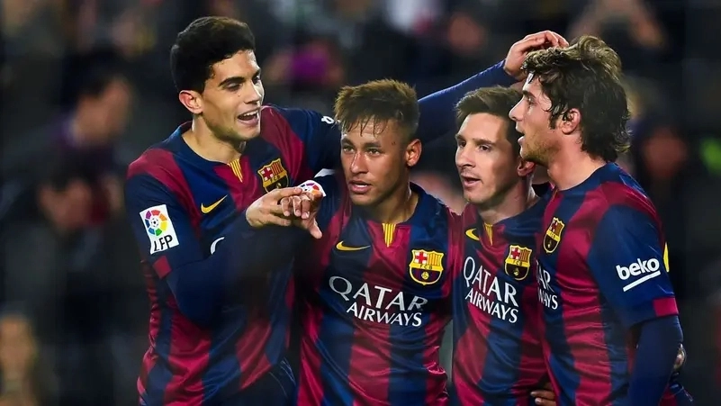 لاعب برشلونة يكشف: ميسي "يشتم نفسه" في الغرفة