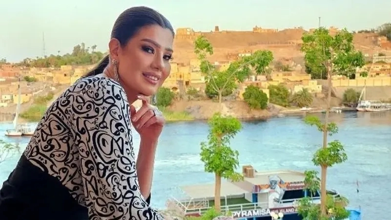 رانيا فريد شوقي تشارك صورة من ذكريات الإسكندرية: بابا ورّثنا حبها