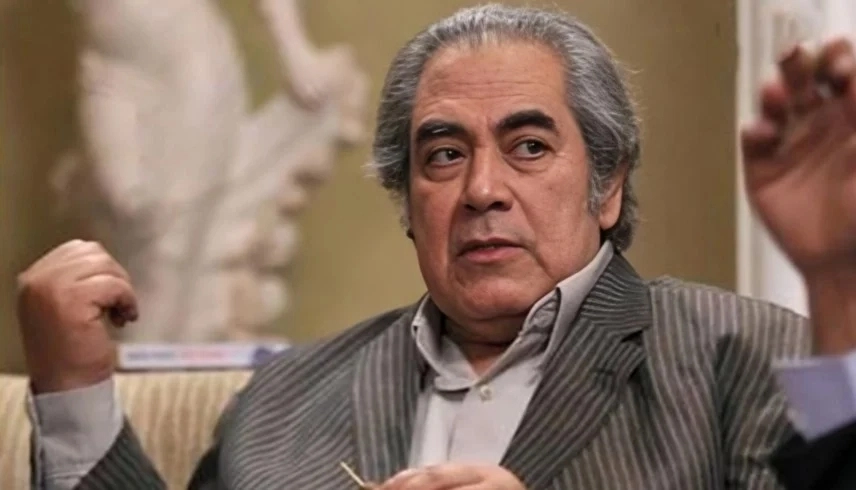 صبري عبد المنعم يعود للعناية المركزة.. وزوجته تطلب الدعاء