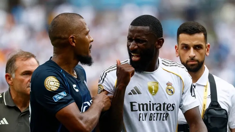 "فيفا" يحقق مع لاعب باتشوكا بسبب "العنصرية" ضد روديغر