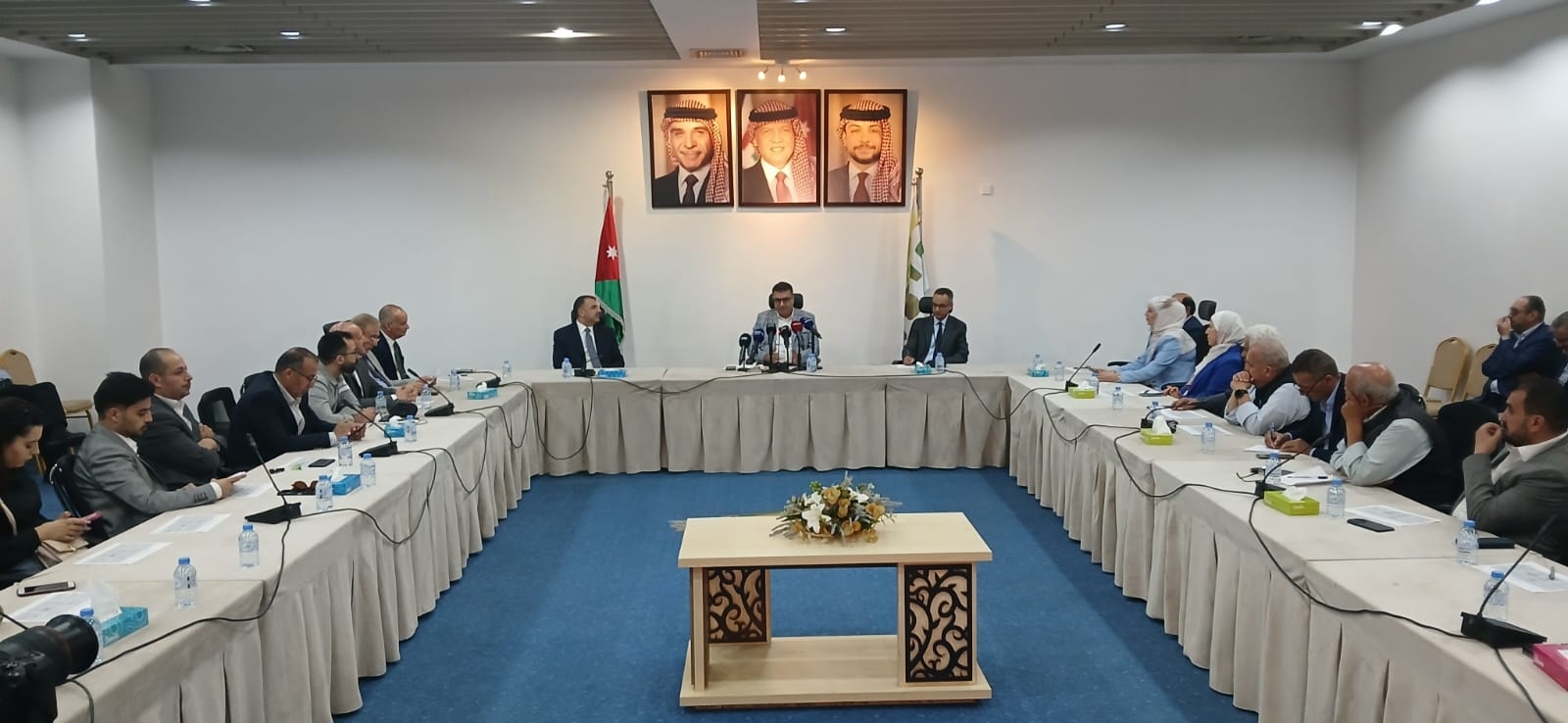 الحنيفات: أبرز تحديان يواجهان القطاع الزراعي المياه والتسويق