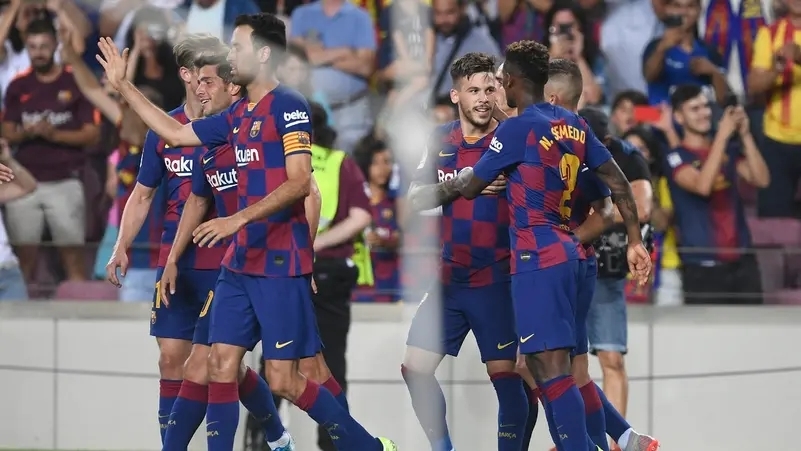 لاعب برشلونة في حالة حرجة بعد "عضة كلب" في منطقة حساسة
