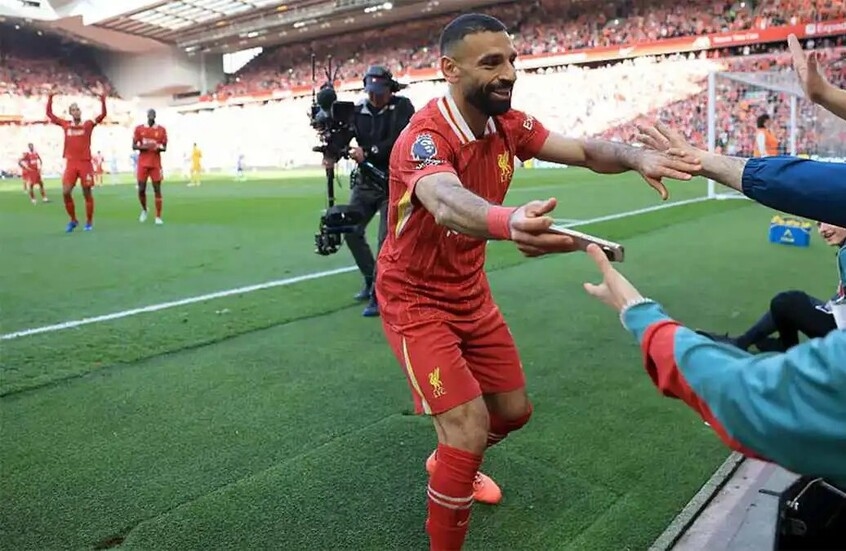 "جعلتنا نضحك".. محمد صلاح يودع نجم الهلال السعودي الجديد