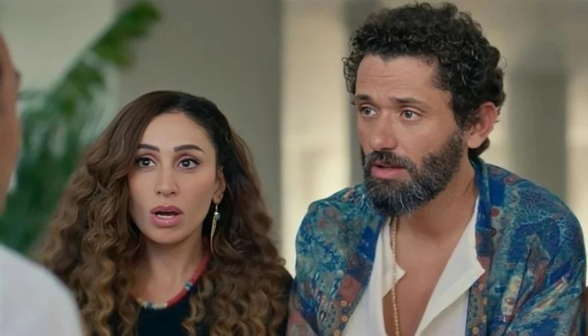 بعد شائعات الزواج والطلاق.. منتج فيلم "طلقني" لكريم ودينا يكشف مصيره