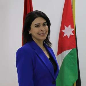 استقلال المملكة نيشان على صدور الاردنيين