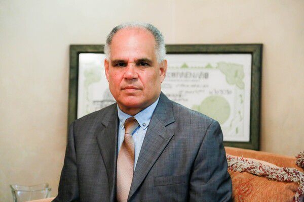 محمود درويش يرد على ترامب