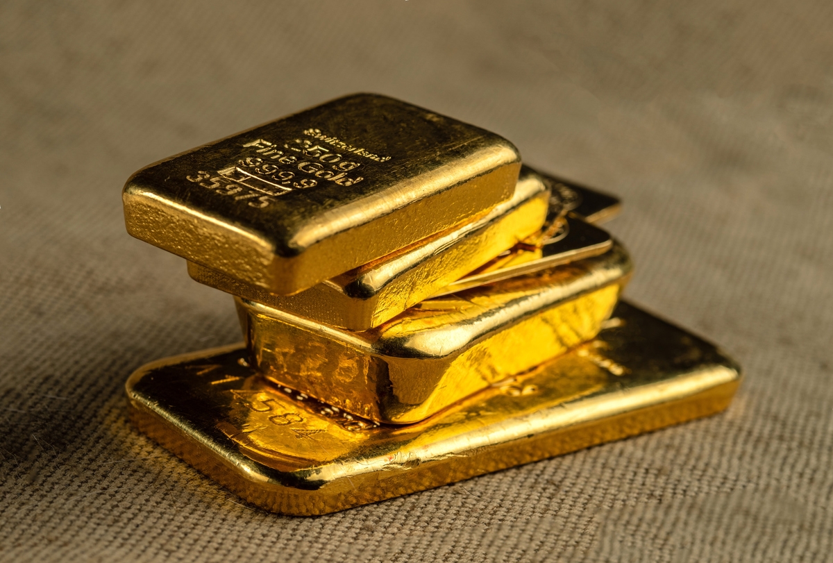 أسعار الذهب تصعد بدعم الطلب على الملاذ الآمن إثر توترات عالمية