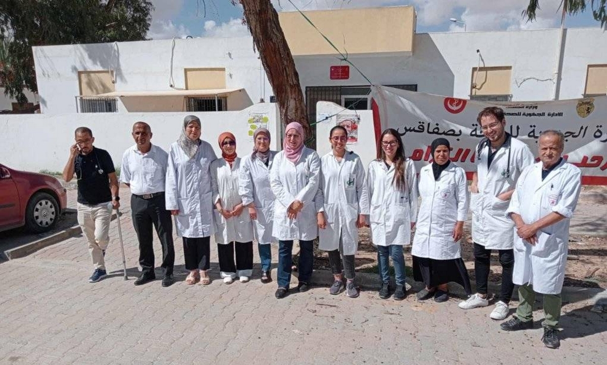 الدائرة الصحية بساقية الدائرة تنظم عيادات طبية مجانية لكبار السن